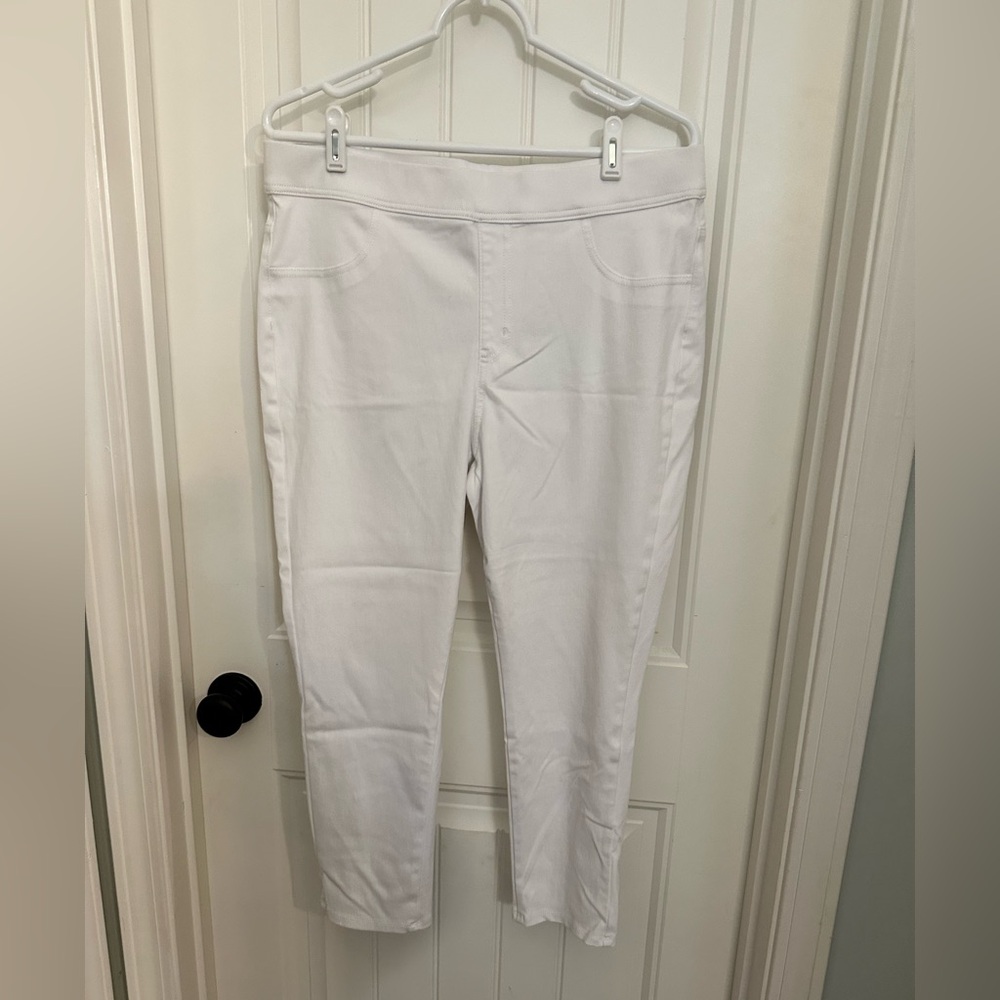 Time & Tru white jeggings